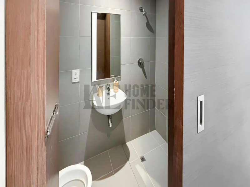 Fully Furnished and Lavish Unit | Prime Location