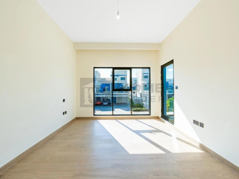 Townhouse for Rent in Damac Lagoons - Santorini 1, Dubai - Exclusive | Middle Unit | Landscaped | Private Pool at 220000 AED