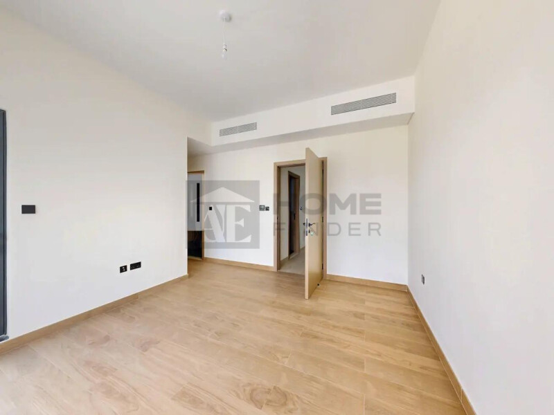 Townhouse for Rent in Damac Lagoons - Santorini 1, Dubai - Private Garden | 3BR Townhouse | 1 Cheque at 140000 AED