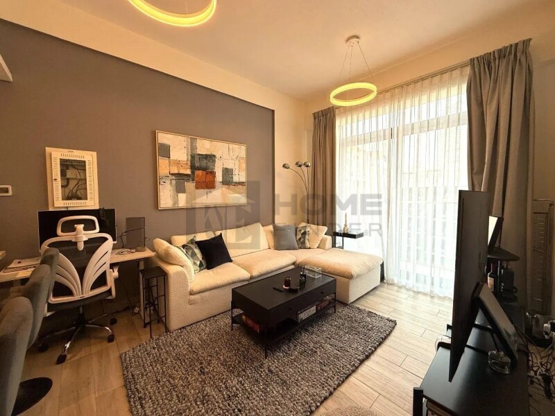 Apartment for Sale in Oxford Residence 2 - Jumeirah Village Circle, Dubai - Vacant | Pool View | Well Maintained at 1140000 AED