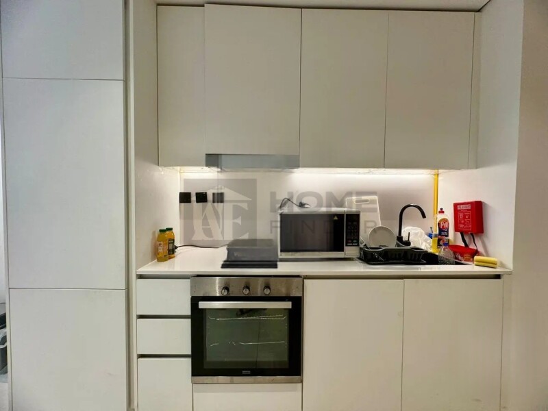 Apartment for Sale in Beverly Residence 1 - Jumeirah Village Circle, Dubai - Modern Studio | Terrace | Vacant on Transfer at 720000 AED