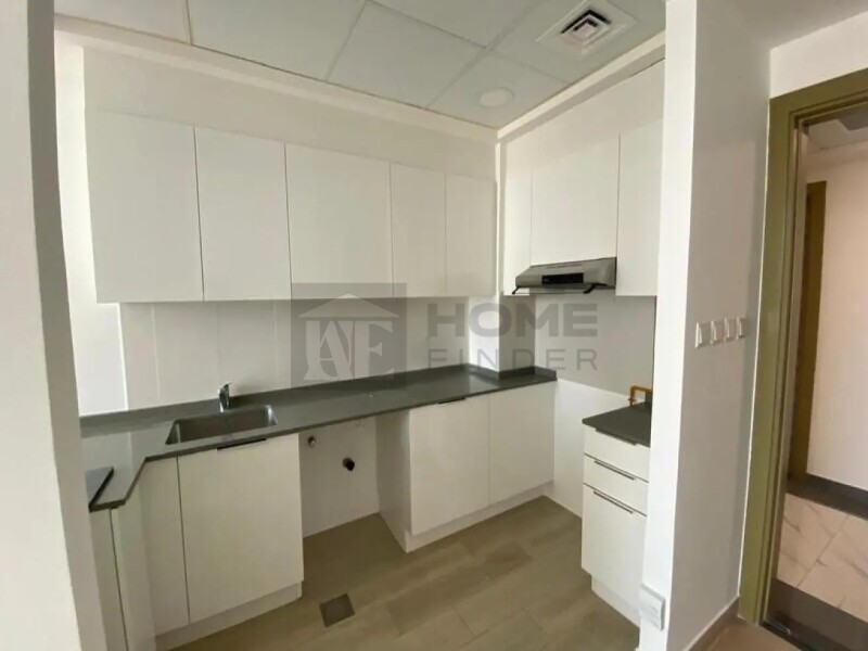 Apartment for Rent in Bloom Tower B - Jumeirah Village Circle, Dubai - Unfurnished |Prime Location |Community View at 74999 AED