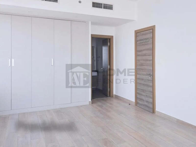 Apartment for Rent in Bloom Tower B - Jumeirah Village Circle, Dubai - Best Price | Unfurnished | Ready To Move at 65000 AED