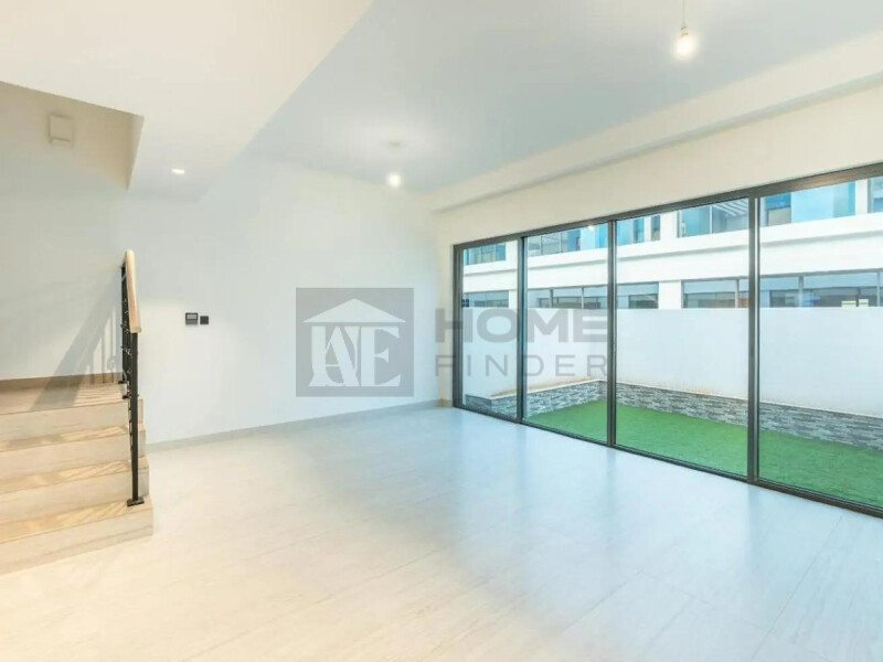 Townhouse for Rent in Damac Lagoons - Santorini 2, Dubai - Corner unit | Maids Room | Great Location at 200000 AED