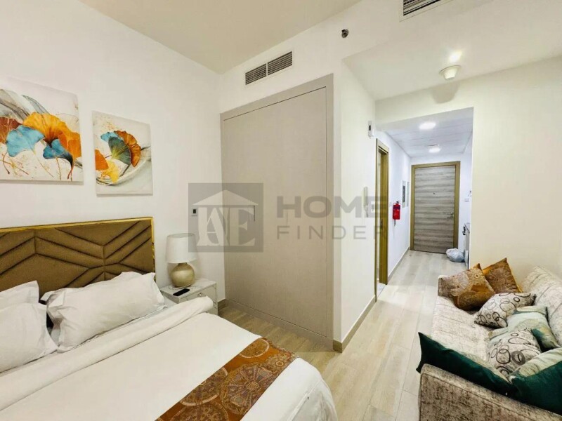 Apartment for Rent in Bloom Tower C - Jumeirah Village Circle, Dubai - Luxury Furnished | Skyline view | Higher floor at 49999 AED