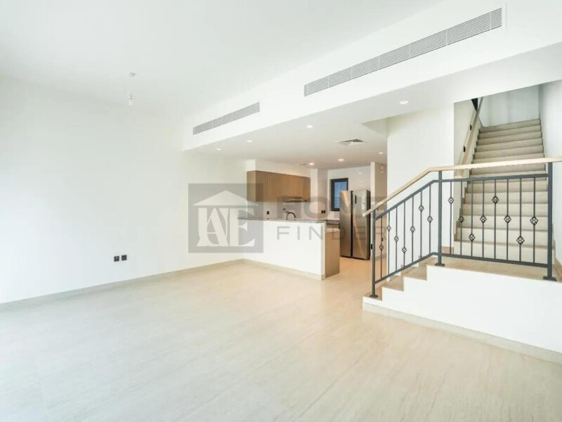 Villa for Rent in Damac Lagoons - Santorini 1, Dubai - Ready Garden | Kitchen Equipped | Corner Villa at 240000 AED