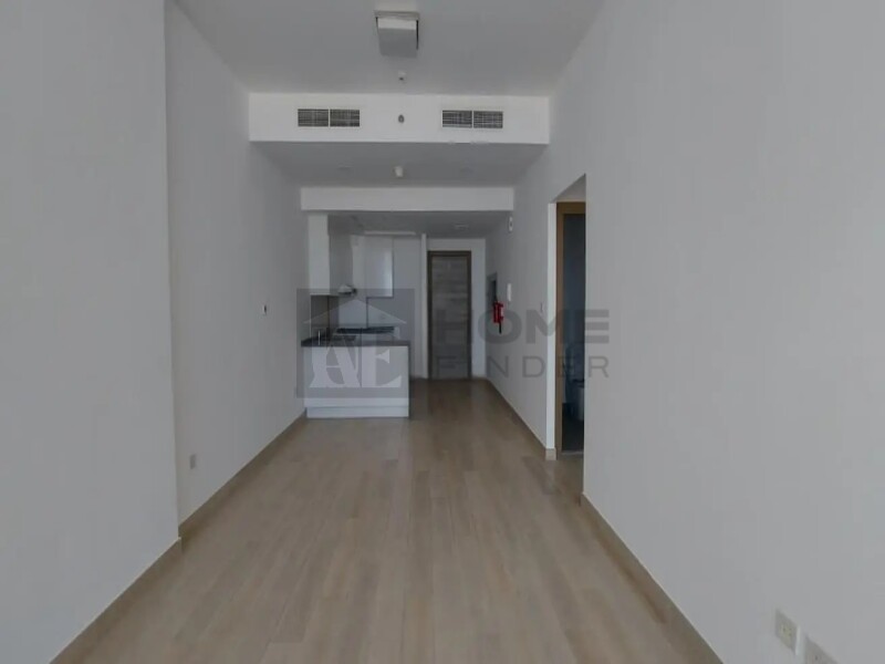 Apartment for Rent in Bloom Tower A - Jumeirah Village Circle, Dubai - MARINA VIEW I HIGH FLOOR I PRIME LOCATION at 149999 AED