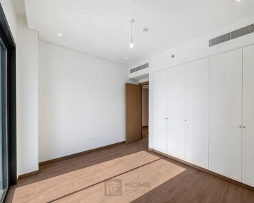 Corner Unit | Large Terrace | Direct Park and Pool