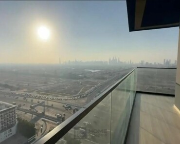 HIGH FLOOR | HIGH END AMENITIES | IN PRIME AREA