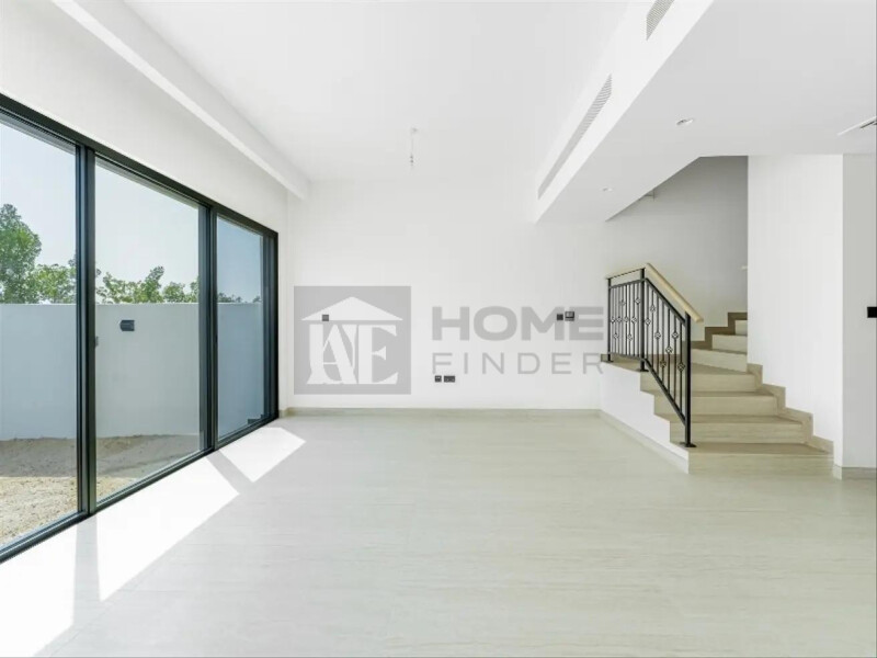 Townhouse for Rent in Damac Lagoons - Santorini 1, Dubai - Waterfront Living | End Unit | Nearby Lagoons at 330000 AED