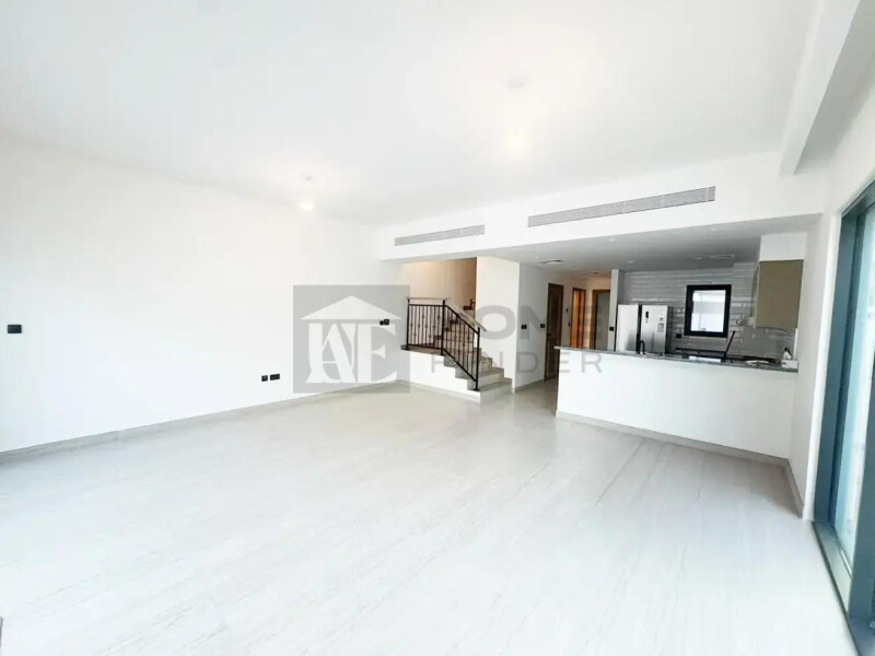 Townhouse for Rent in Santorini's - Damac Lagoons, Dubai - Single Row | Park Facing | End Corner Unit at 230000 AED