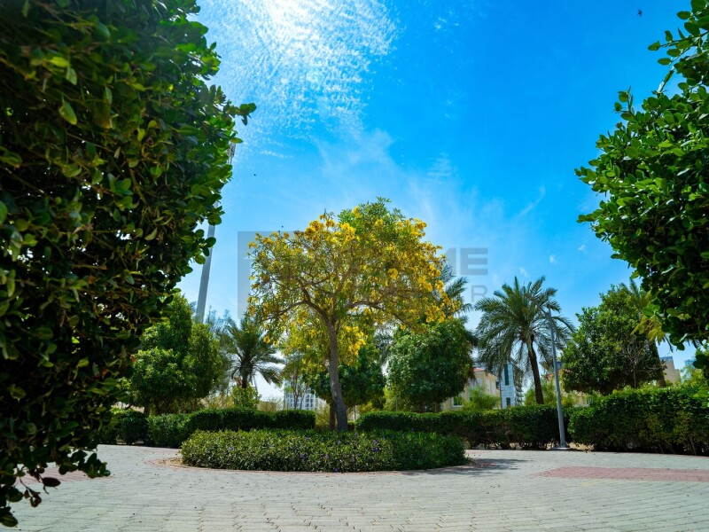 Apartment for Sale in Binghatti Corner - Jumeirah Village Circle, Dubai - HIGH FLOOR | HIGH END AMENITIES | IN PRIME AREA at 1739999 AED