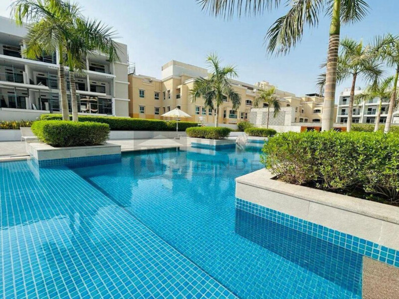 Apartment for Sale in Oxford Residence 1 - Jumeirah Village Circle, Dubai - Spacious 1BR | High Floor | Walk-in Closet | Community View | Oxford Residence 2 JVC at 1189999 AED