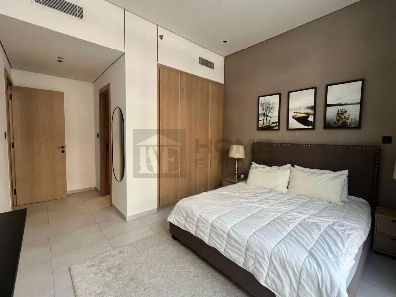 Apartment for Sale in Beverly Residence 1 - Jumeirah Village Circle, Dubai - Big Terrace | Rented | Fully Furnished at 1090000 AED
