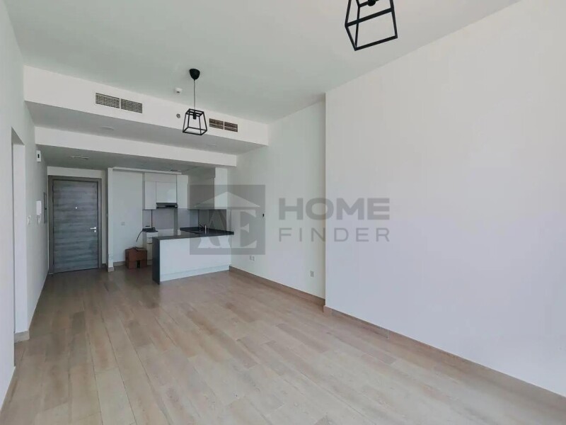 Apartment for Sale in BLOOM TOWERS A - JVC, Dubai - High Floor | Vacant | Multiple Options | Ready | at 1550000 AED