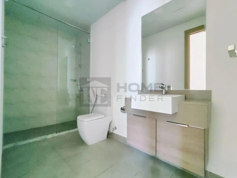 Apartment for Sale in BLOOM TOWERS A - JVC, Dubai - High Floor | Vacant | Ready | Multiple Options | at 2099998 AED