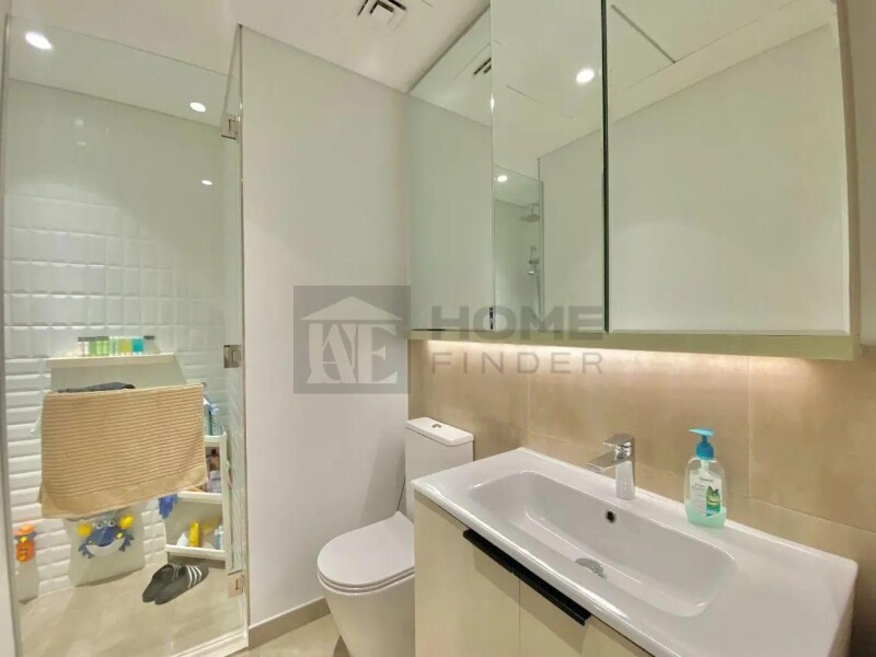 Apartment for Sale in Belgravia Heights 1 - Jumeirah Village Circle, Dubai - Modern Living | Unfurnished | Midfloor | Tenanted at 1290000 AED