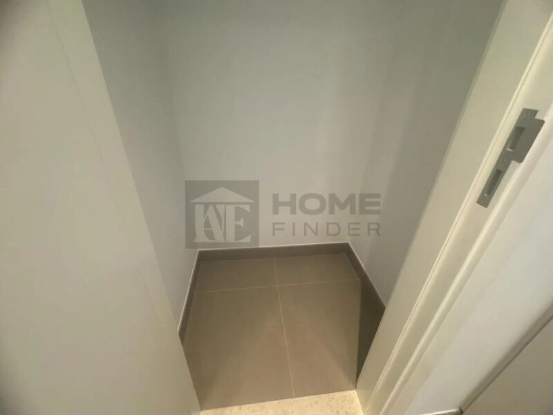 Apartment for Sale in Belgravia Heights 2 - Jumeirah Village Circle, Dubai - Hot Deal | Vacant on Transfer | White Goods at 2190000 AED