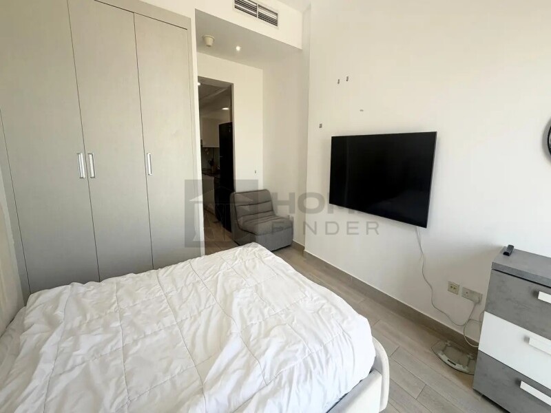 Apartment for Rent in Bloom Tower C - Jumeirah Village Circle, Dubai - Fully Furnished | 6 Cheques | Vacant Now at 50000 AED