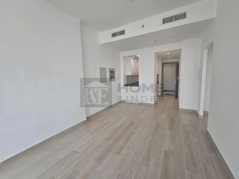 Apartment for Rent in Bloom Tower C - Jumeirah Village Circle, Dubai - Modern Comfort | Spacious | Community View at 60000 AED