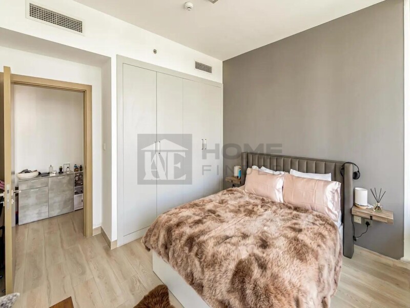Apartment for Rent in Bloom Tower C - Jumeirah Village Circle, Dubai - High Floor | Furnished | 6 Cheques at 80000 AED