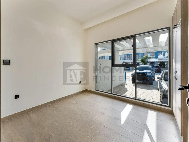 Townhouse for Rent in Damac Lagoons - Santorini 1, Dubai - Single Row | Upgraded Kitchen | Middle Unit at 180000 AED