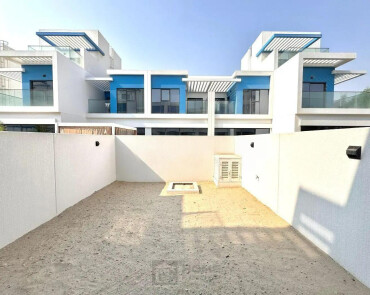 4 Bedroom Townhouse | Family-Friendly | Unfurnished